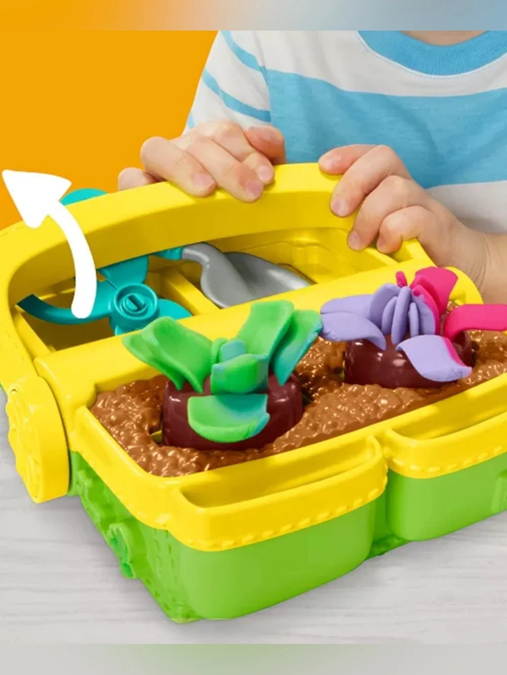 Play-Doh let imaginations
